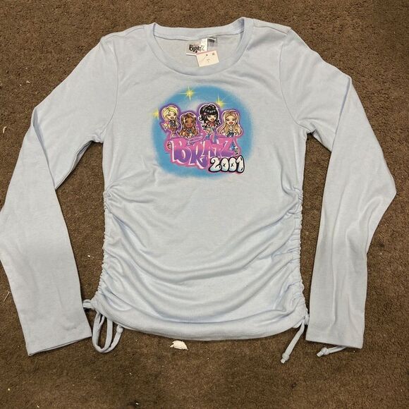 Bratz Women's Cinched Graphic Long Sleeve Light Blue Size L - Picture 2 of 6